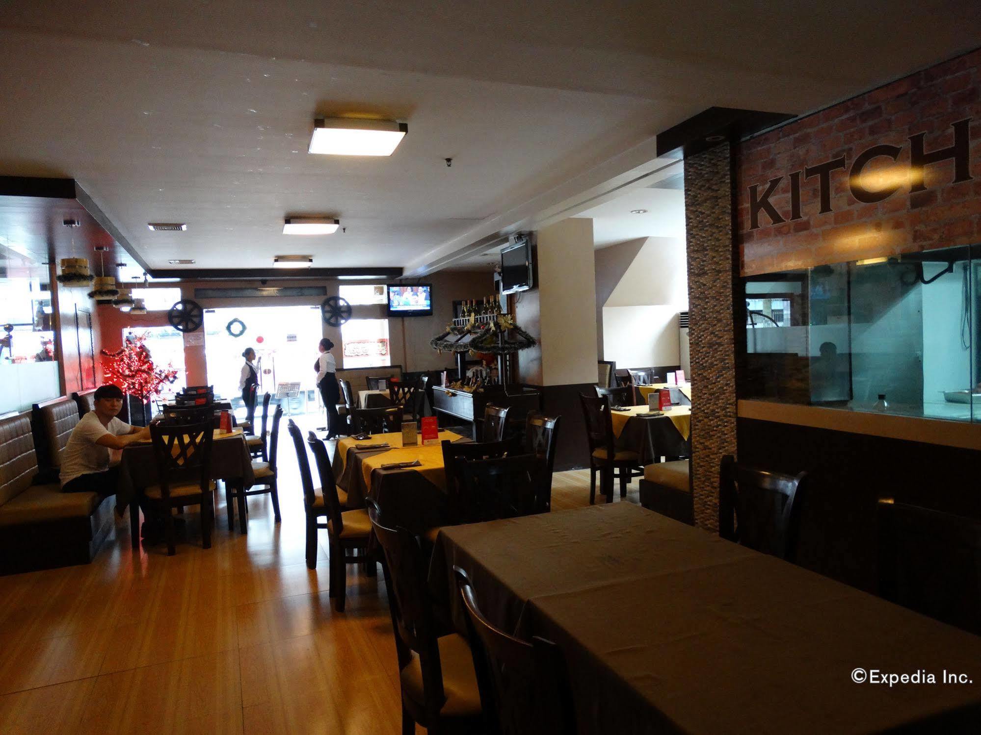 Oyo 838 マニラ クラウン パレス ホテル【スタッフワクチン接種済み】 マニラ市 エクステリア 写真